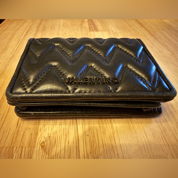 VALENTINO BY MARIO VALENTINO Nero Sauvage Bifold Black Leather Wallet - Picture 4 of 4